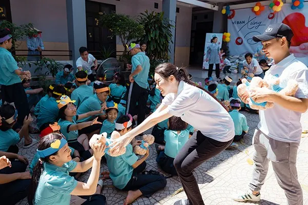 Biểu tượng hộp quà với ưu đãi độc quyền